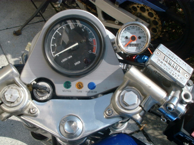 �r�c�q���[�^�[����